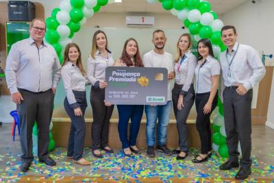 Associado de Campo Bonito (PR) ganha meio milhÃ£o de reais no sorteio especial de outubro da PoupanÃ§a Premiada Sicredi